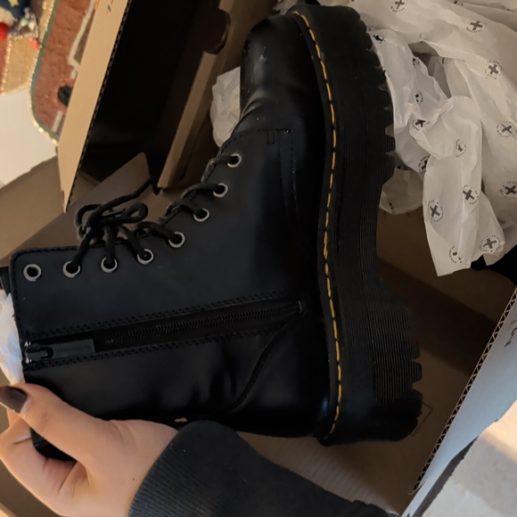 JADON BOOT
SMOOTH
LEATHER
PLATFORMS - Picture 5 of 6